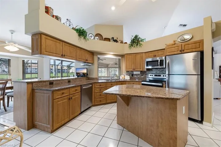 3821  Royal Wood  BLVD, Naples, FL 34112