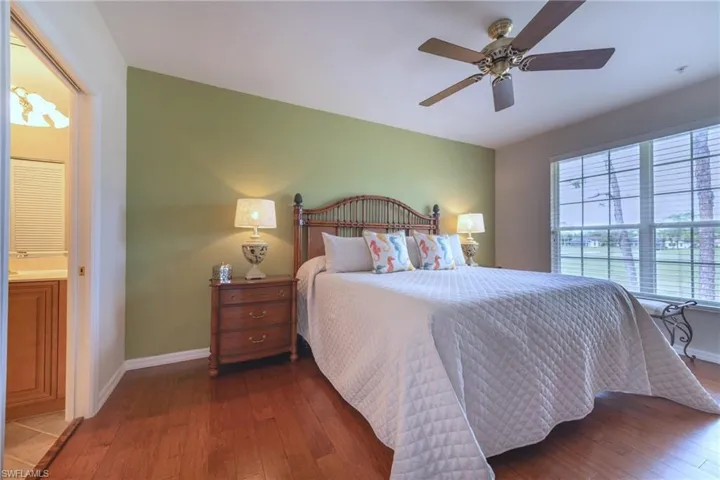 8165  Celeste  DR, Naples, FL 34113