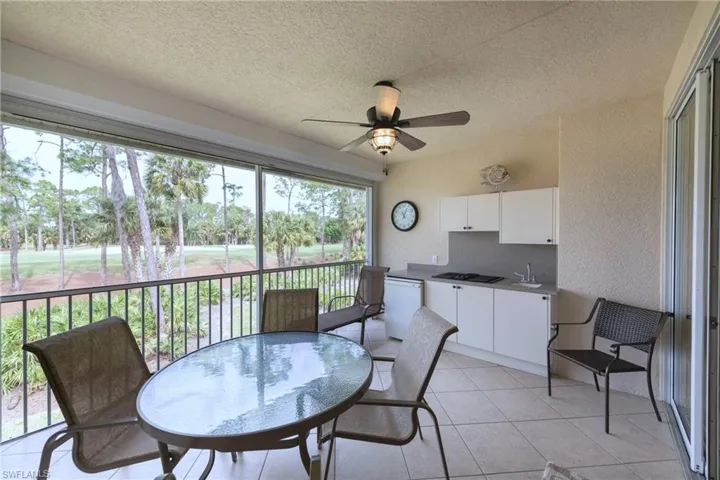 8165  Celeste  DR, Naples, FL 34113