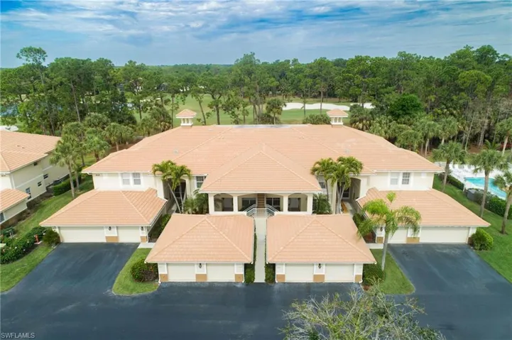 8165  Celeste  DR, Naples, FL 34113