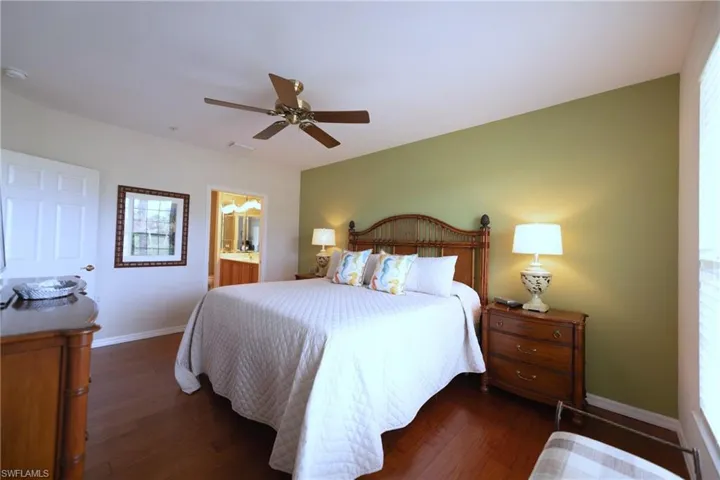 8165  Celeste  DR, Naples, FL 34113
