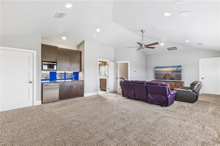 16351 Shenandoah Cir, Fort Myers, Florida 33908