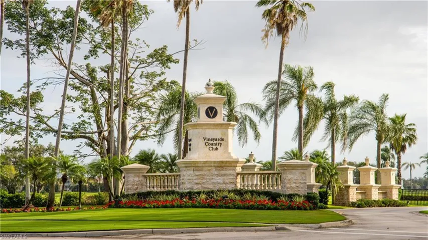 Vineyards Country Club