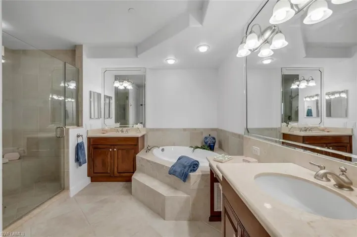 Primary Spa Like Bath w/Water Closet