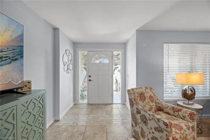 Entry way/ Foyer