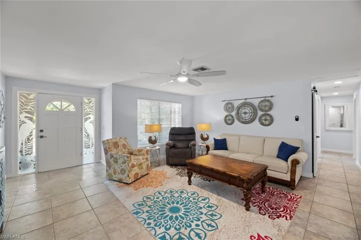 Spacious living room