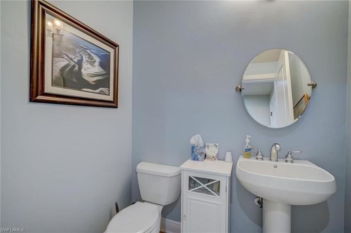 !/2 bath