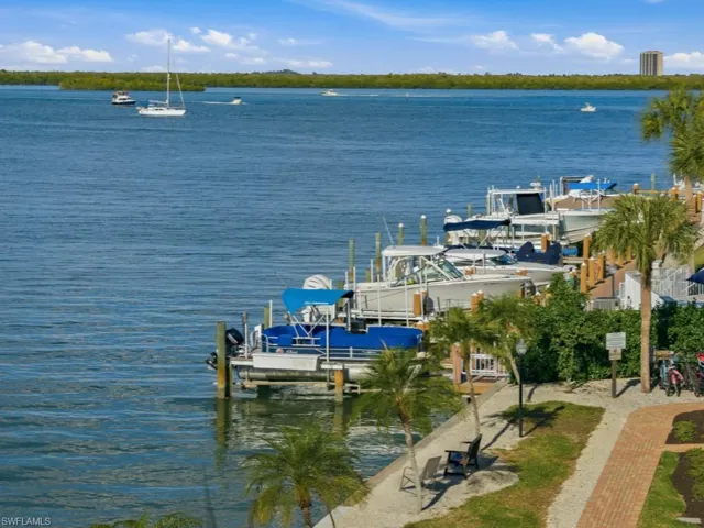 1023  Anglers  CV, Marco Island, FL 34145
