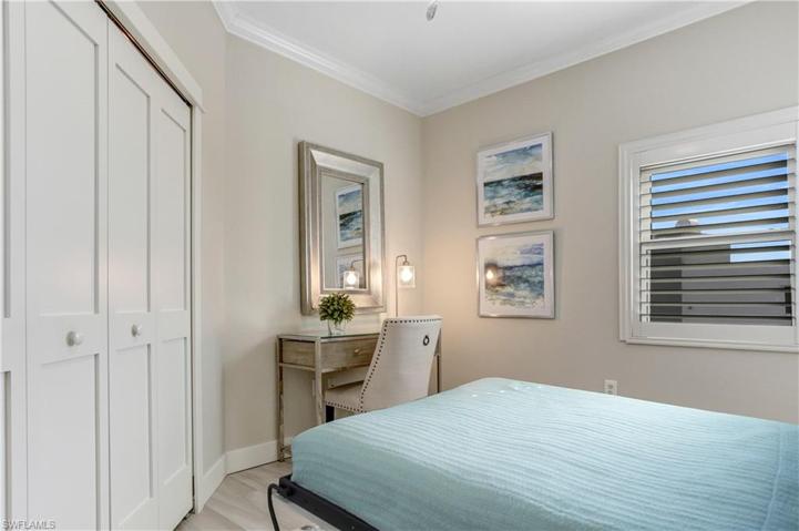 2nd guest bedroom with custom Murphy Bed