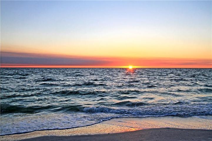 Enjoy the ever-changing daily Florida Sunsets!