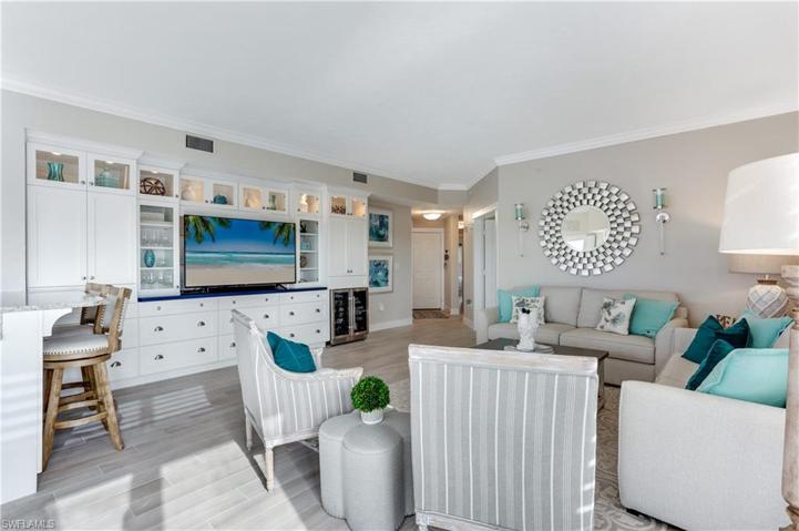 Freshly painted, immaculate condo!