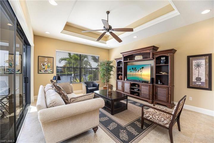 high ceilings, turn-key