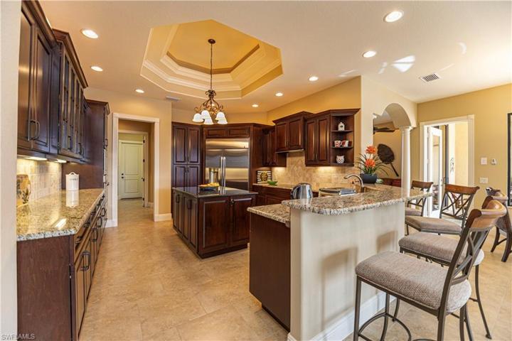 Fully equipped, open plan kitchen, everything included