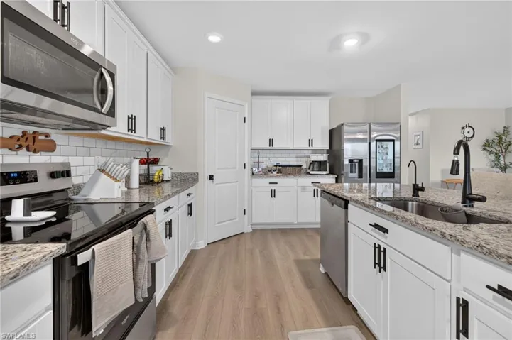 849 Sea Urchin Cir, Fort Myers, Florida 33913