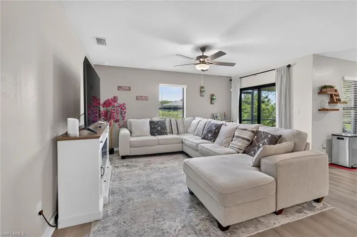 849 Sea Urchin Cir, Fort Myers, Florida 33913