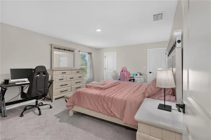849 Sea Urchin Cir, Fort Myers, Florida 33913