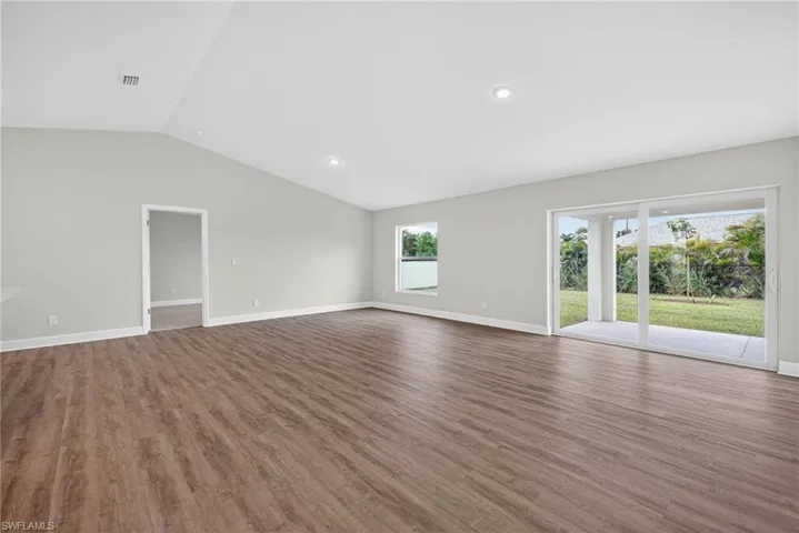 2714 Nw 3rd Pl, Cape Coral, Florida 33993