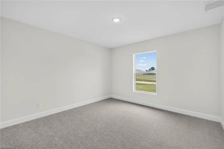 2714 Nw 3rd Pl, Cape Coral, Florida 33993