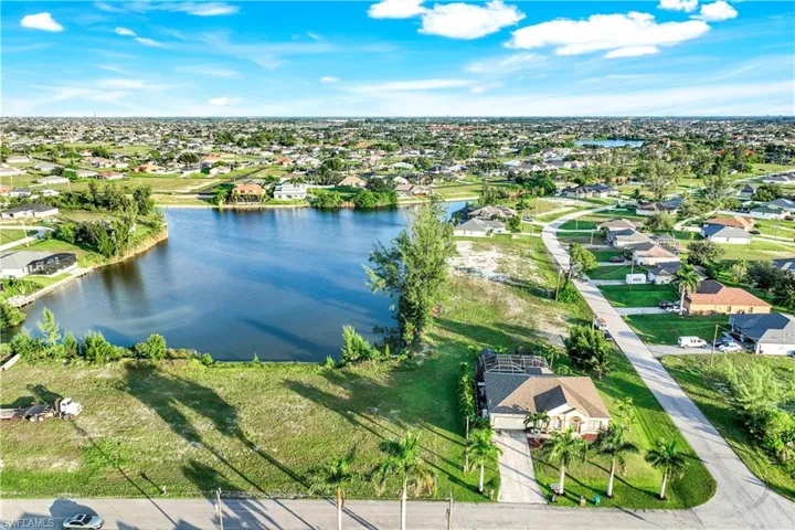 1305 Nw 20th Ct, Cape Coral, Florida 33993
