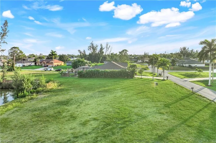 1305 Nw 20th Ct, Cape Coral, Florida 33993
