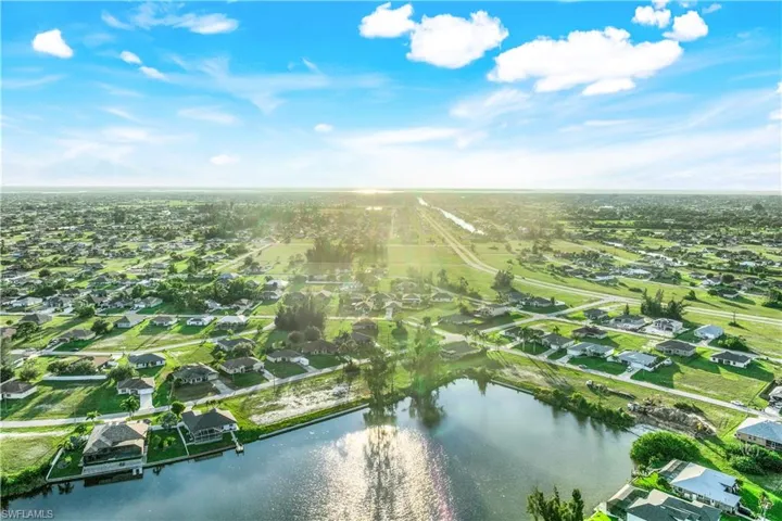 1305 Nw 20th Ct, Cape Coral, Florida 33993