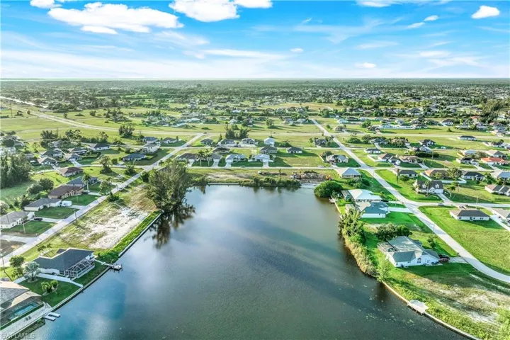 1305 Nw 20th Ct, Cape Coral, Florida 33993