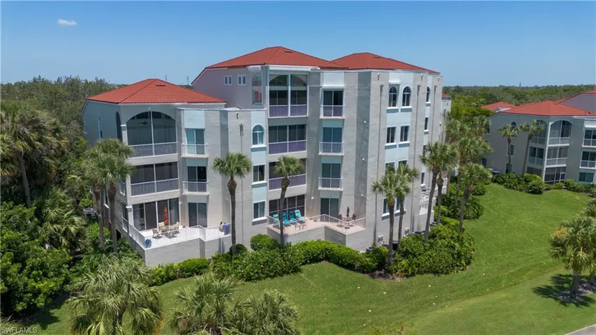 1540  Clermont  DR, Naples, FL 34109