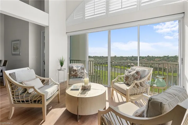 1540  Clermont  DR, Naples, FL 34109