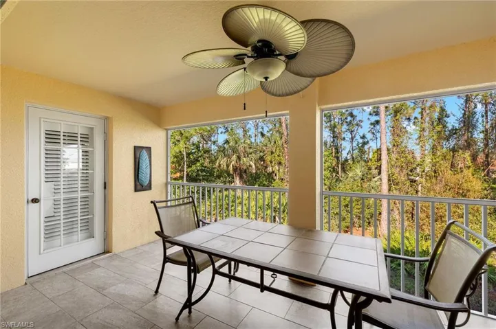 Lanai backs up to nature area, relax and unwind