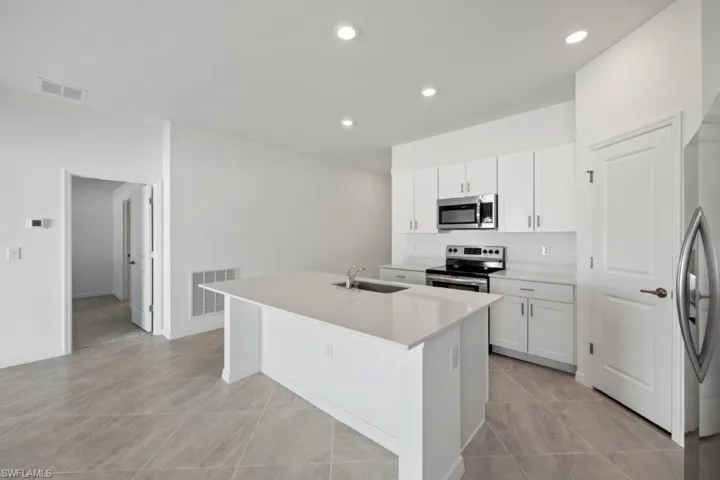 1132 Nw 4th Ave, Cape Coral Fl 33993