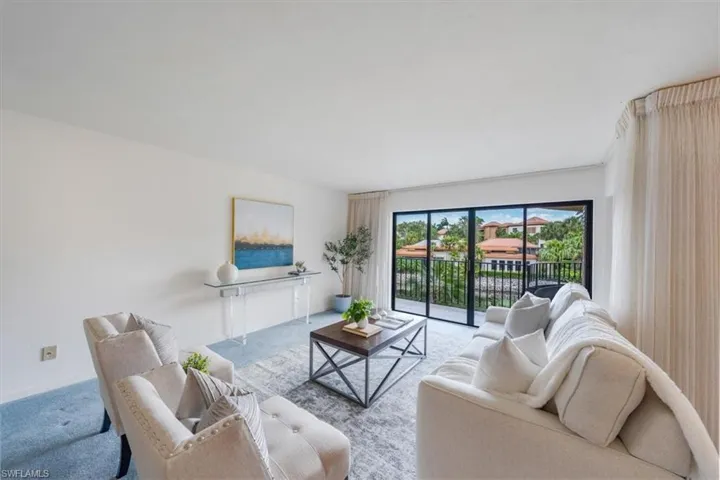 6710  Pelican Bay  BLVD, Naples, FL 34108
