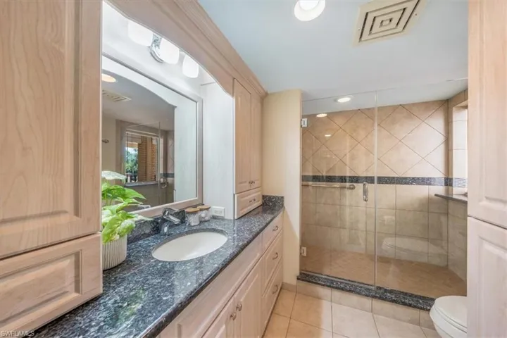 6710  Pelican Bay  BLVD, Naples, FL 34108