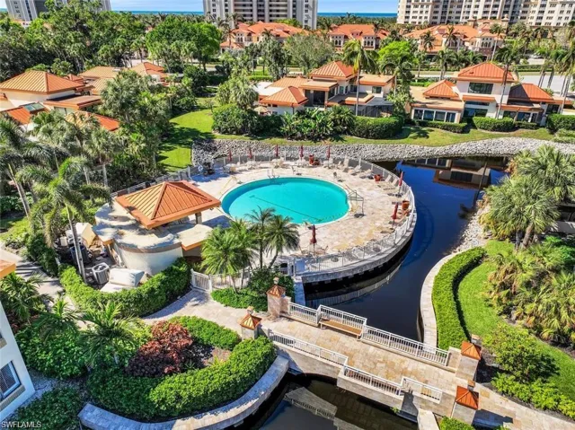 6710  Pelican Bay  BLVD, Naples, FL 34108