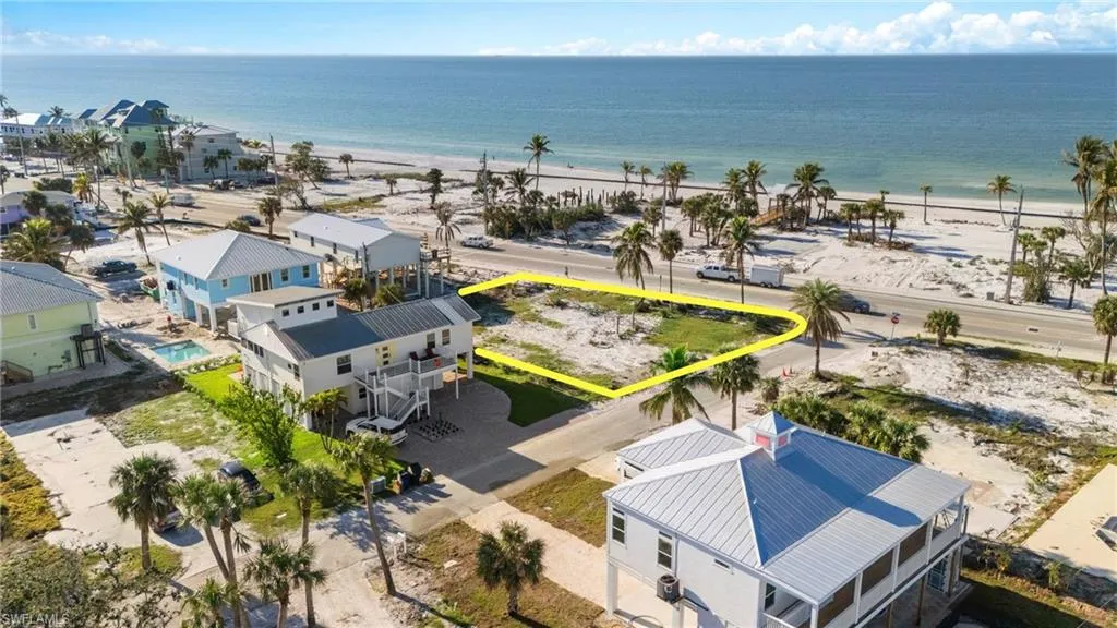 3909 Estero BLVD, Fort Myers Beach, FL 33931,225014108