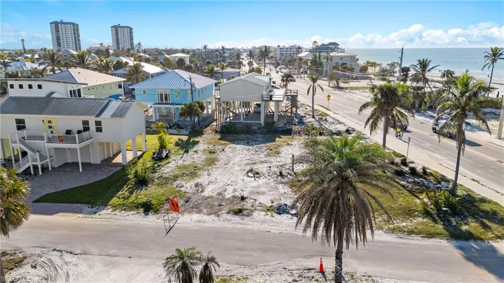 3909 Estero BLVD, Fort Myers Beach, FL 33931,225014108