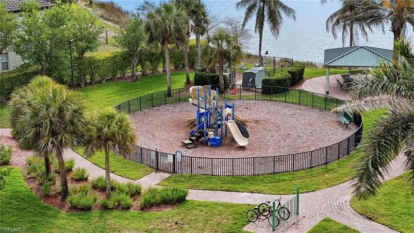 8317 Sumner Ave, Fort Myers, Florida 33908