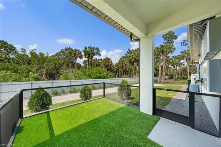 Dog run w/ artificial turf