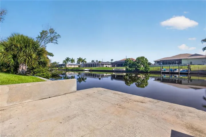 131 Sw 35th Ter, Cape Coral, Florida 33914