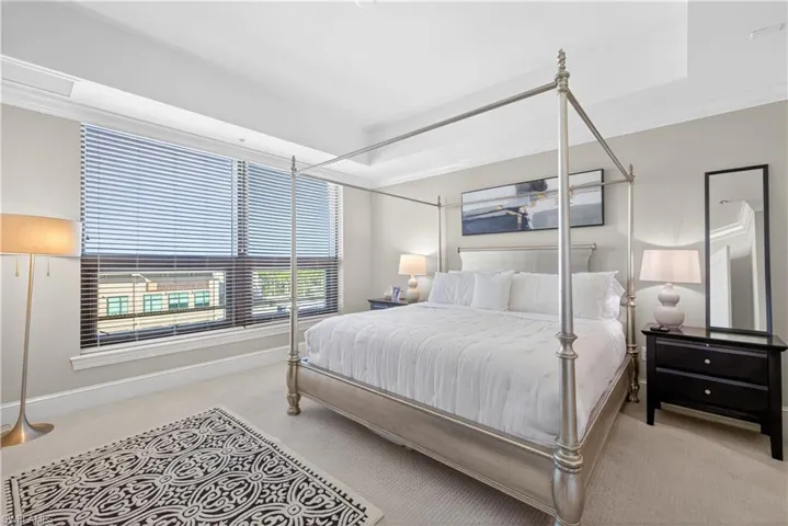9115  Strada  PL, Naples, FL 34108