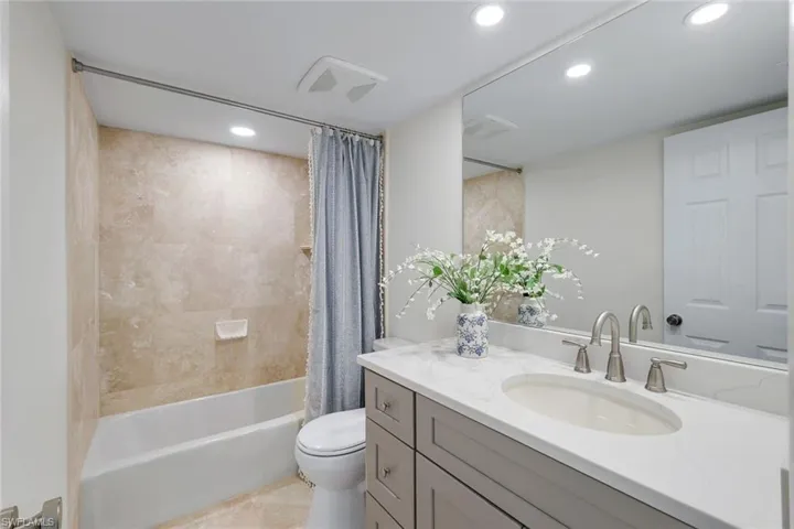 538 Estero Blvd 304, Fort Myers Beach, Florida 33931