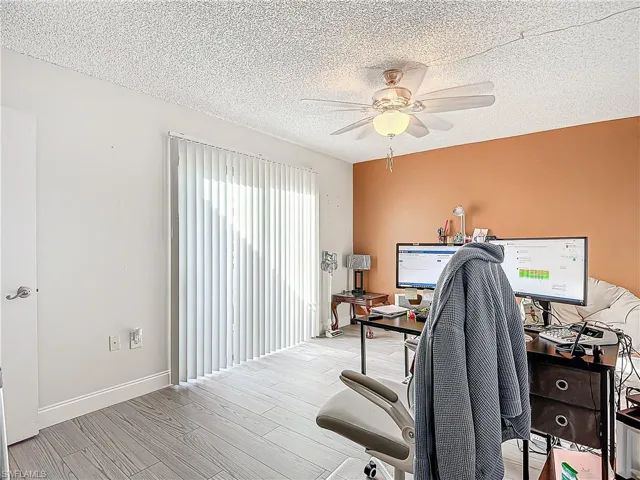 Second upstairs bedroom