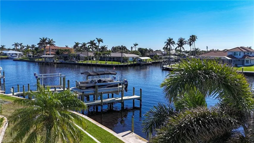 304 Tudor Dr 7, Cape Coral, Florida 33904