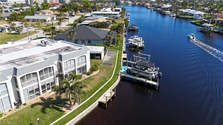 304 Tudor Dr 7, Cape Coral, Florida 33904