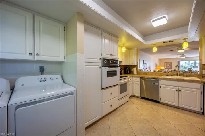 304 Tudor Dr 7, Cape Coral, Florida 33904