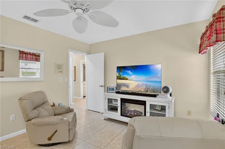 4025 19th Pl 209, Cape Coral, Florida 33904