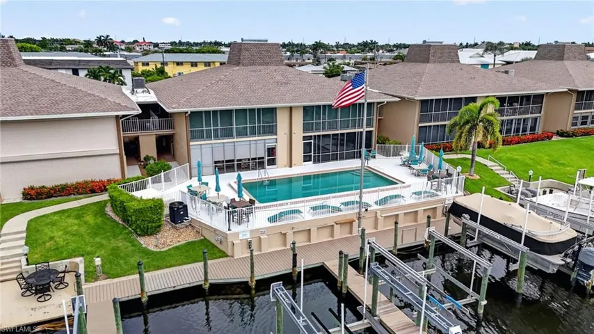 4025 19th Pl 209, Cape Coral, Florida 33904