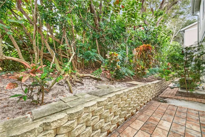 3258  Tamara  DR, Naples, FL 34109