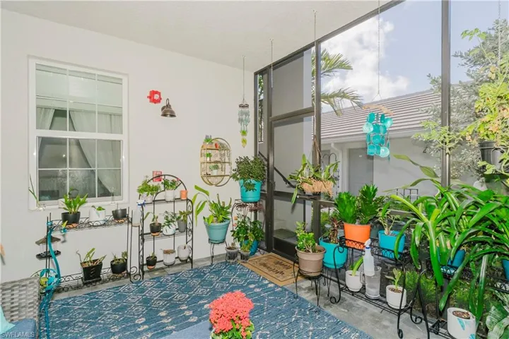 Front Lanai