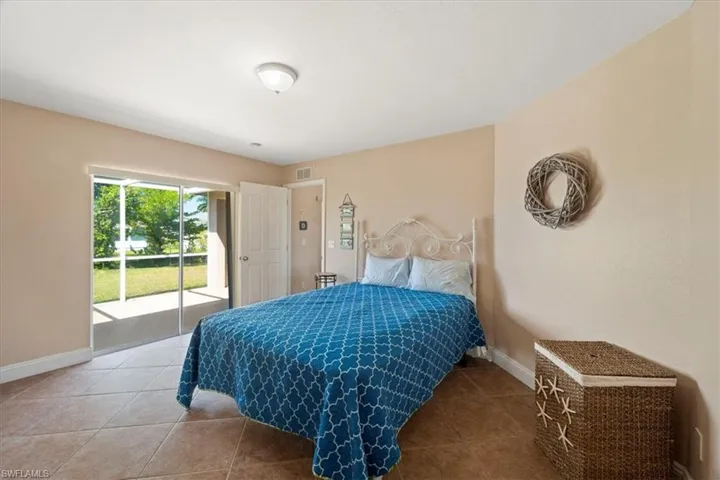 1125 SW 44th  TER, Cape Coral, FL 33914