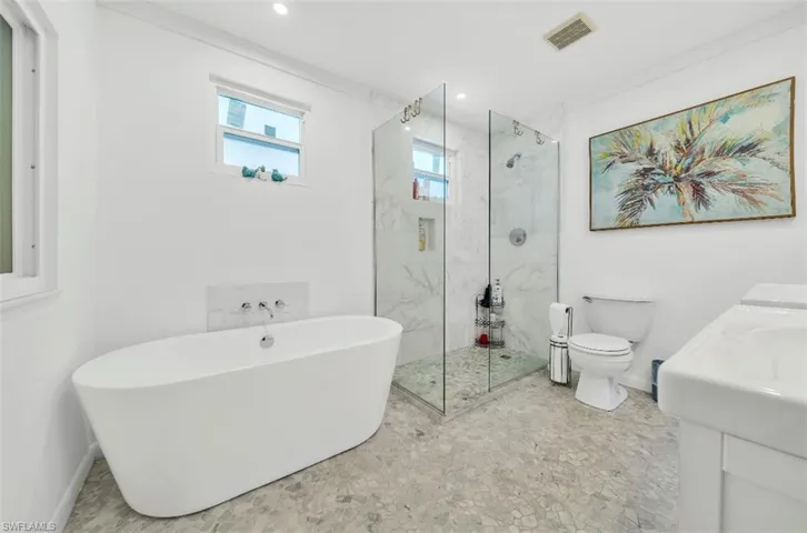 27237 Rio Vista Circle, Bonita Springs, Florida 34135